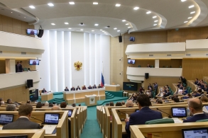 Совет Федерации одобрил предложенные сенатором Еленой Афанасьевой законопроекты