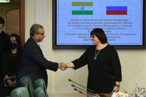 Встреча сенатора с послом Индии в Москве 