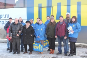 Агитавтобус ЛДПР продолжает движение по Оренбургской области